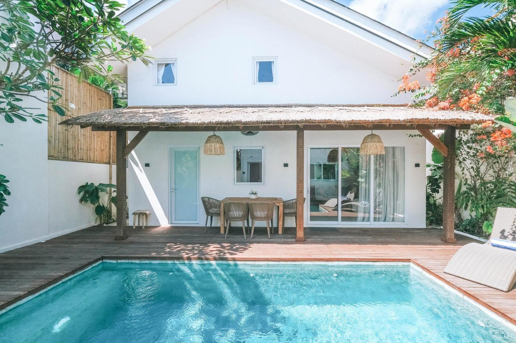 Sun & Moon Villa Canggu Exterior foto